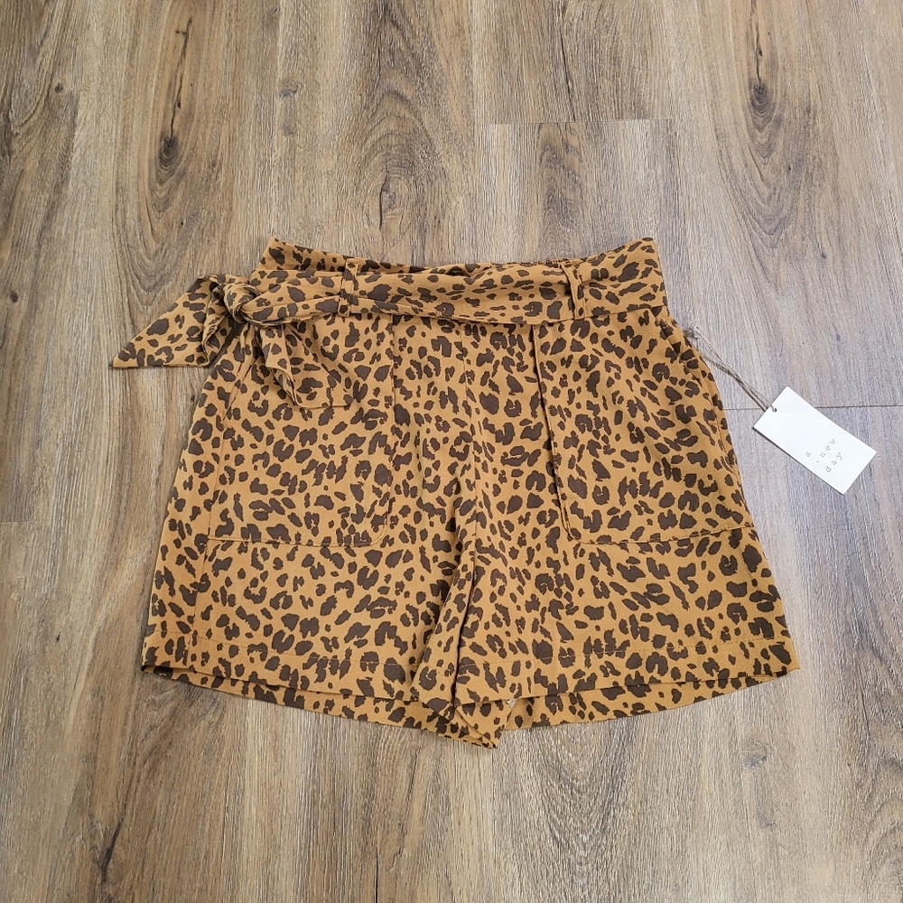 A New Day Women's Leopard Print High-Rise Tie Waist Shorts Size XS Cheetah